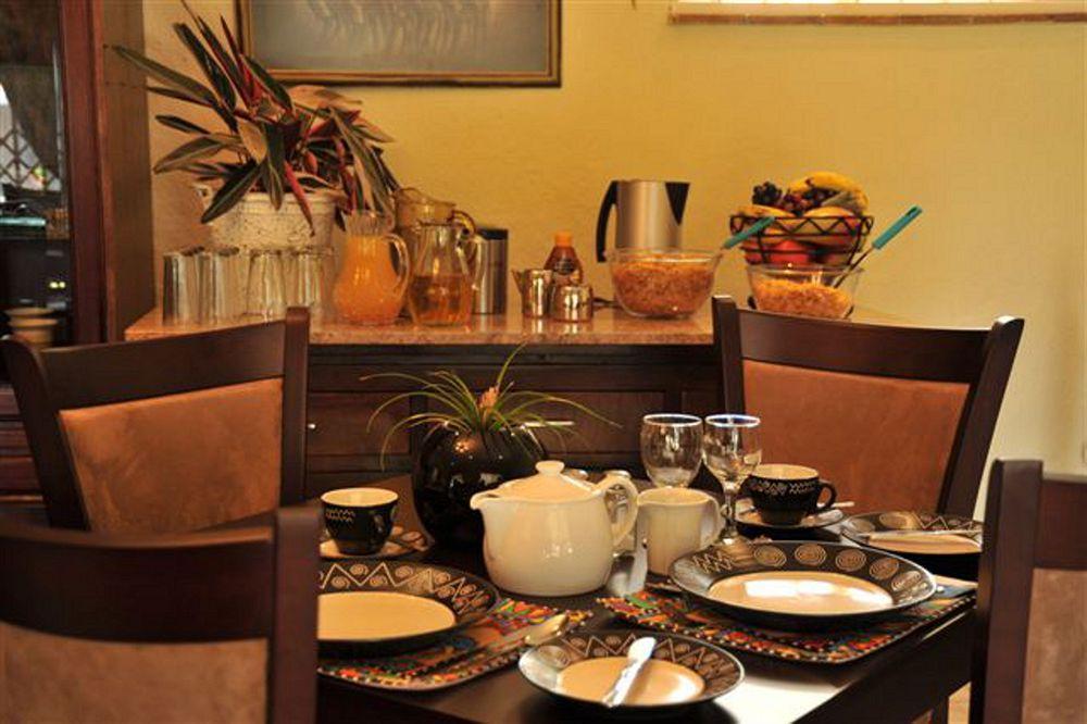 Hoyohoyo Chartwell Lodge Johannesburg Bagian luar foto