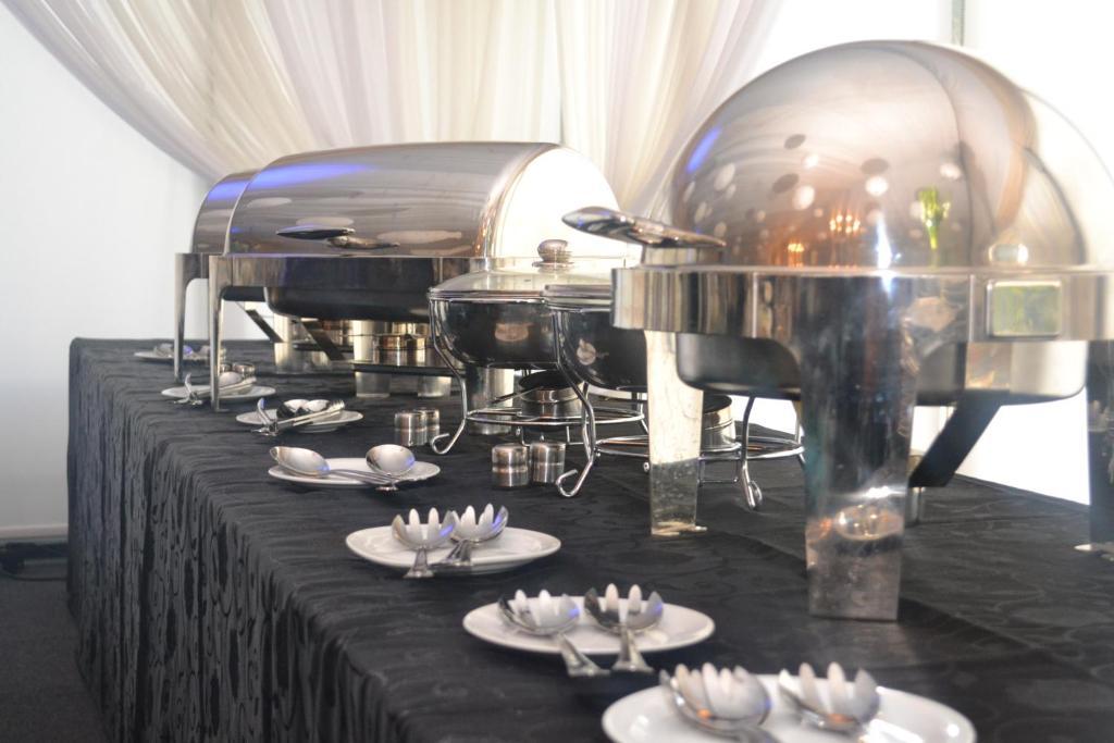 Hoyohoyo Chartwell Lodge Johannesburg Bagian luar foto