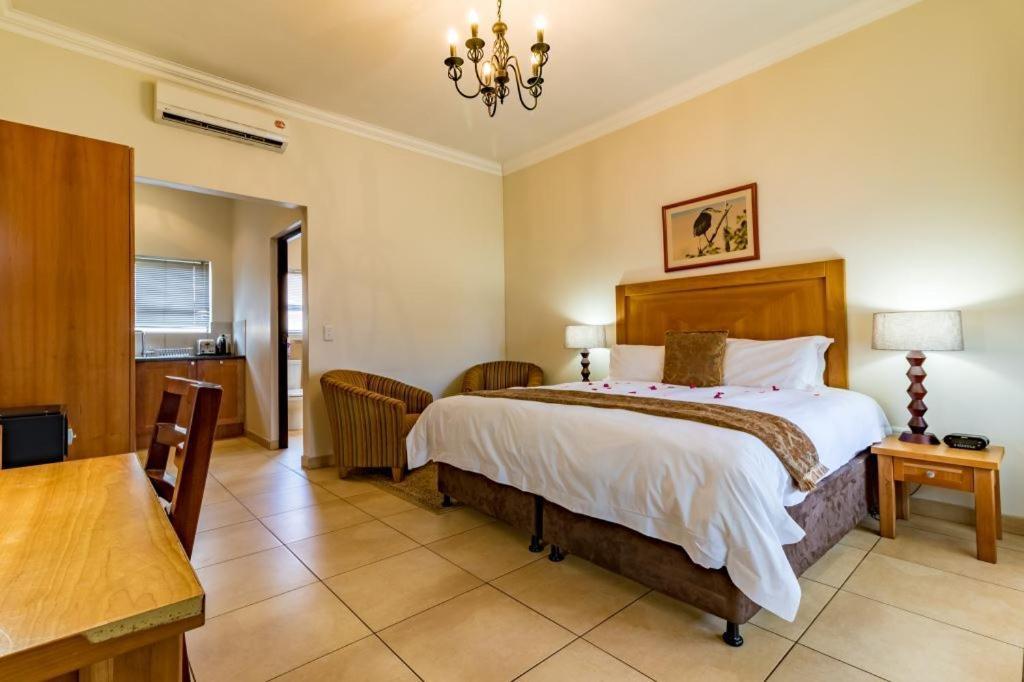 Hoyohoyo Chartwell Lodge Johannesburg Bagian luar foto